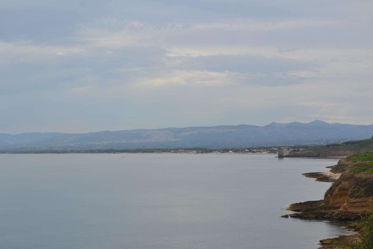 Miramare Struttura Sulla Spiaggia Platamona Bagian luar foto